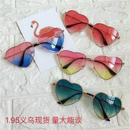 Heart Shape Fashion Sunglasses Retro Love Ocean Sunglasses Party Glasses Metal Heart Sunglasses