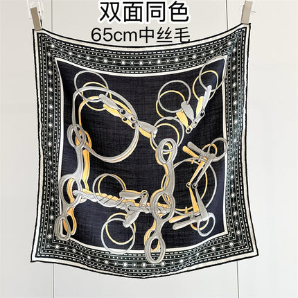Double-Sided Silk Wool Scarf for Women in Autumn and Winter, Silk Wool 70 Square Scarf, Warm and Dual-Purpose, Versatile Elegant, Air-Conditioned Neck Protector for Women