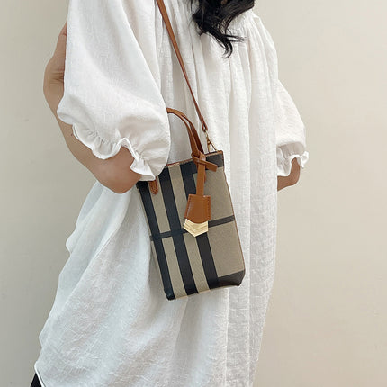 Mini Niche Handbag Women's 2024 New Fashion Plaid Small Bag Shoulder Bag Crossbody Bag Stylish Mobile Phone Bag