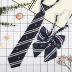 Dark blue windmill (tie collar flower)