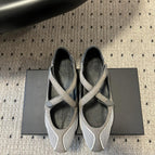 grey / 35