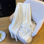 White / M