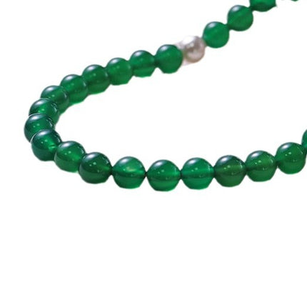 New Chinese Style Vintage Beaded Ice Green Agate Necklace Niche Fashion Short Elegant Collar Chain Woolen Chain