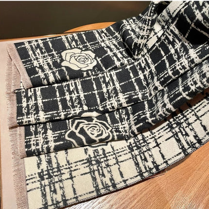 Xiaoxiang Camellia Light Luxury Scarf Women's Winter New Double-sided Cashmere Plaid Shawl Warm Scarf