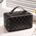 black checkerboard / 23x11.5x12.5