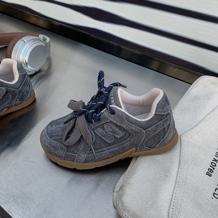 Spring and Autumn New Sports Shoes for Boys, Breathable Non-Slip Running Shoes for Girls, Fashionable and Versatile Velcro Casual Shoes, Trendy