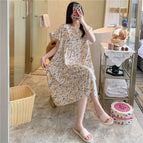 Yellow and white flowers / One size fits most (can be worn by many)
