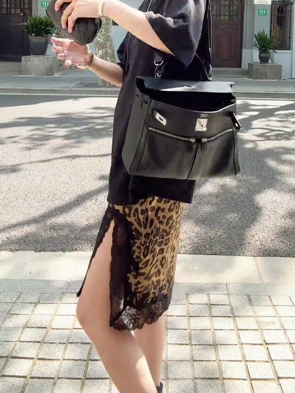 French-Style Light Mature Design with a Niche Vibe, Women's Spring and Autumn Lace Patchwork Thin Leopard Print Midi Skirt
