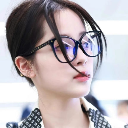 Ouyang Nana's Same Style Large Frame Black Glasses with High-End Design, Four-Petal Flower, Round Face, Retro Frame for Myopic Women