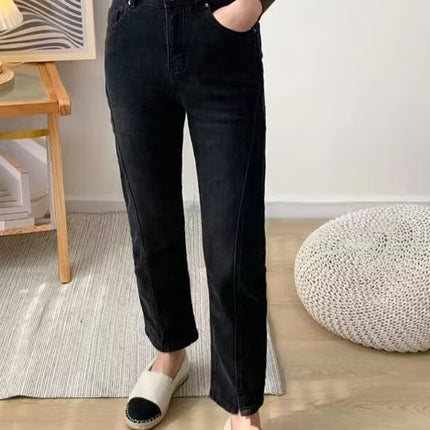 Autumn and Winter New fleece-lined Pear-shaped Body Pants Women's plus size High Waist Slimming Skinny Foot Straight Pipe Fashionable Jeans