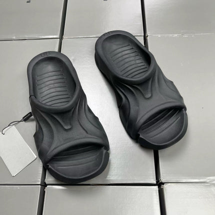 Paris Classic Slippers, Leaky Toe Wading Rubber Slippers, Same Style for Men and Women, Perfect Fit for Foot Shape