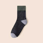1 pair [58g - color separation and line] black and green / One size fits all [37-45 size] plus velvet and thickened terry