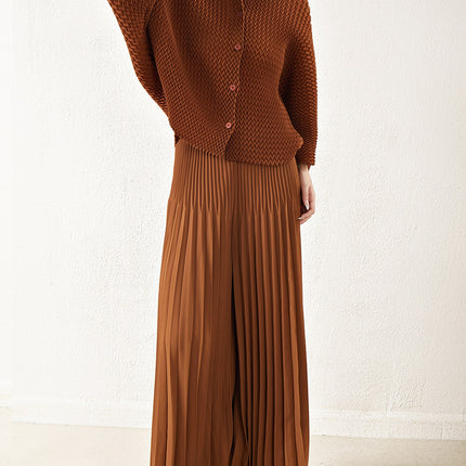 Miyake Fashion suit Women's Autumn Niche Design Sense V-shaped Pleated Batwing Shirt Top Pleated Large Pant Skirt Two-piece Set