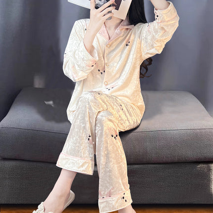 2025 New Gold Velvet Pajamas for Women in Autumn and Winter Cute Popular Ins Style High-End Warm Home Wear Set