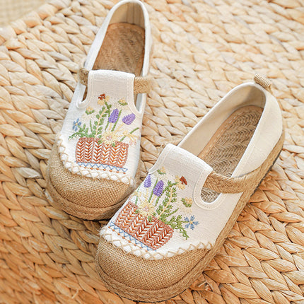 2026 New Ethnic Style Embroidered Cloth Shoes, Shallow Slip-On Low-Top Old Beijing Cloth Shoes, Woven Round-Toe Cloth Shoes for Women