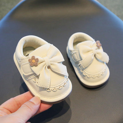 Spring, Autumn and Summer Breathable Baby Shoes Soft Sole One-Year-Old Female Baby Princess Shoes Newborn Baby Toddler Small Leather Shoes