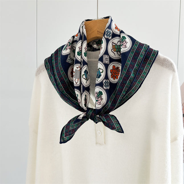 Double-Sided Silk Wool Scarf for Women in Autumn and Winter, Silk Wool 70 Square Scarf, Warm and Dual-Purpose, Versatile Elegant, Air-Conditioned Neck Protector for Women