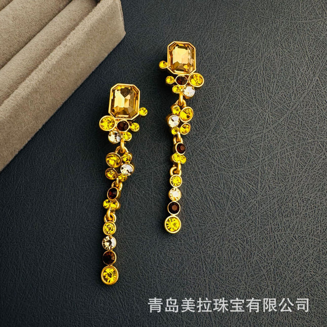 Oscar De La Renta European and American Retro Old Long Exaggerated Shoulder Sweep Ear Clip Elegant Niche Design