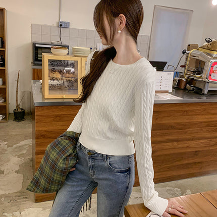 Designed with Korean Style, Gray Cable-Knit Sweater for Women, New Slim-Fit Short Top for Autumn and Winter