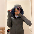 Graphite gray slim fit sweatshirt / 2 yards = s