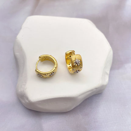 Cross-Border French Vintage Brushed Diamond Eight-Pointed Star Earrings with Niche Design and Hollow Four-Leaf Clover Hoop Earrings