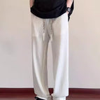 White / M