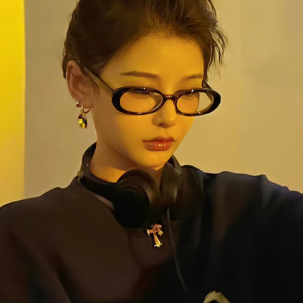 Retro Oval Frame Small Frame Narrow Frame Black Frame Glasses Women's Small Face Plain Artifact Cat's Eye Eye Internet Celebrity Royal Sister Cat Style