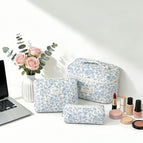 Blue flower on white background / Small [pencil case]