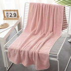 Bath towel (70×140) / Pink pineapple