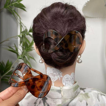 Unique Korean Figure-Eight Hairpin Duckbill Clip Matte Back-Of-Head Claw Clip Elegant Hairpin Retro Hair Accessory