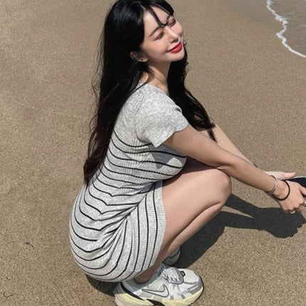 South Korea's Dongdaemun New Style Slim-Fitting U-Neck Figure-Flattering Stripesd Short-Sleeved Hip-Covering Bottoming Knitted Dress