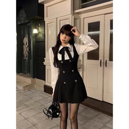 French dress Autumn Fake Two-piece Long-sleeved Slim 2025 New College Style Bow Fake Two-piece dress