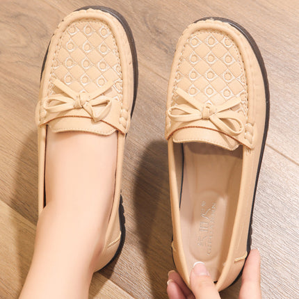 Mom's Shoes for Spring and Autumn, Non-Slip Soft-Soled Flats, 2026 New Style for Middle-Aged and Elderly Women, Comfortable and Not Tiring for the Feet, Middle-Aged Leather Shoes