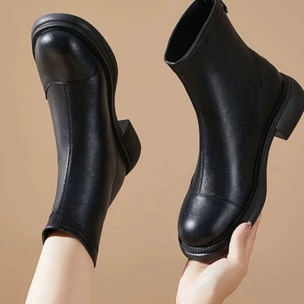 Versatile Ultra-Movable Leather Short Boots for Women 2025 New Retro Boots New Thick-Soled Flat-Soled Fashionable Versatile Leather Boots