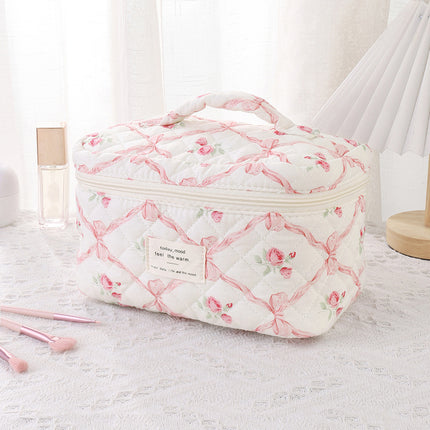 New Cotton Large Capacity Cosmetic Bag Women's Niche Portable Wash Storage Bag Cross-border Small Floral Cute Quilted Bag