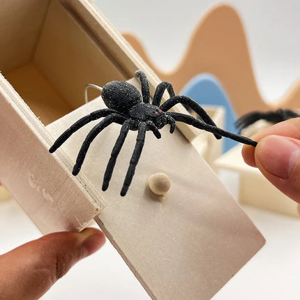 Trick Spider prank Funny Scare Box Wooden Hidden Box Quality Prank Wooden Scare Box Fun Game Prank Trick Friend Office Toys