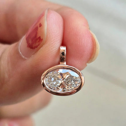 GRA Certified 2-4carat East West Oval Moissanite Collar Bezel Set Solitaire Diamond Charm Pendant for Women S925 Silver Jewelry