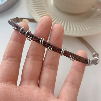 Gothic Brown Vintage Irregular Metal Circle Fine Leather Necklace Choker Sweet Cool Retro Leather Collar Choker Jewelry Y2K