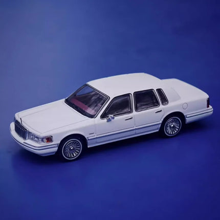 MK 1:64 Scale 1992 Town Car Alloy Car Model Adult Classic Collection Souvenir Display Gift