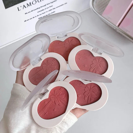 Gege bear, powder blusher is naturally attractive, and does not block. powder blusher, lasting makeup, prom party