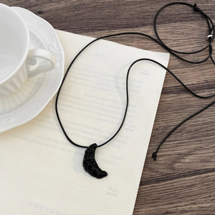 LATS Simple Cow Horn Long Necklace for Women Leather Rope Light Luxury Sweater Chain Fashion Jewelry Accessories Wholesale