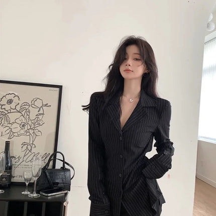 Slim Fit Striped Long Sleeve Women's V-Neck Waist Cinched Midi Top Black White New Arrival Autumn 2024 Commute Style