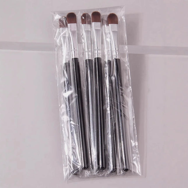 Choose from a variety of sizes and colors of 30Pcs/6Pcs horsehair eyeshadow brushes and smudging brushes