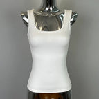 One size fits all / White
