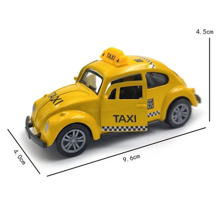 Alloy car model, retro Beetle shaped small car, the ones that can open the door and police cars. Pocket toy cars that boys like.