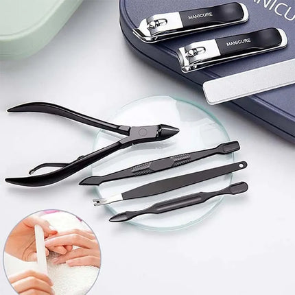 18-in-1 Manicure Set / Kit Manucure 18 Pièces