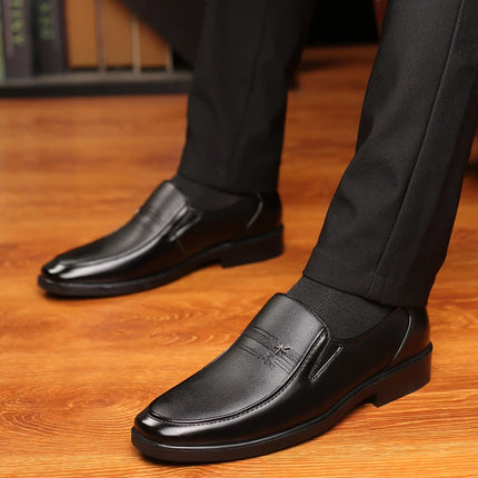 Leather Shoes Men's Business Shoes Luxury Brand Loafers Dress Moccasins Breathable Slip on Black Driving Shoes Male Formal Shoes