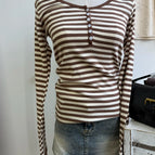 Brown-6 button / One Size