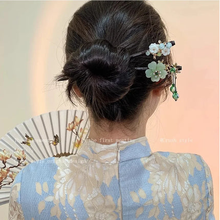 Handmade Hanfu Flower Hairpins Sticks with Tassel Vintage Wood Hair Stick Pins for Women Hair Styling Tools Jewelry Accessories