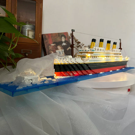 KNEW BUILT Titanic 3D Plastic Model Ship Building Blocks for Adults Micro Mini Bricks Toys Kits Assemble Cruise Boat Kids Gift
